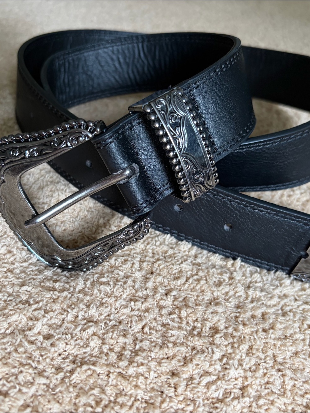 Women’s Western Style Black Belt Silver Buckle